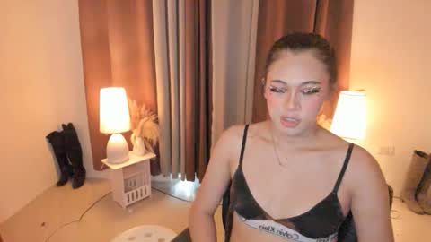 Snapshot of hotlestalinsandra chatting on 27, 5, 2026 hotlestalinsandra online show from 27, 5, 2026