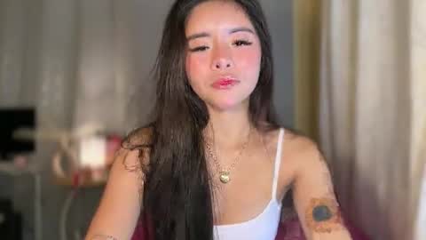 Snapshot of hotloveaxx chatting on 27, 5, 2026 Vea online show from 27, 5, 2026