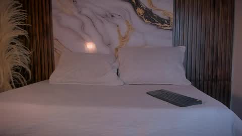 hotlovestory online show from 20, 4, 2026