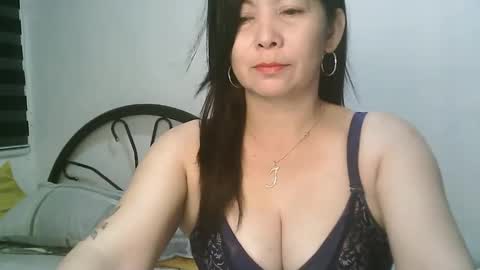 hotmamajen4u online show from 14, 12, 2025