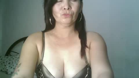 hotmamajen4u online show from 24, 6, 2026