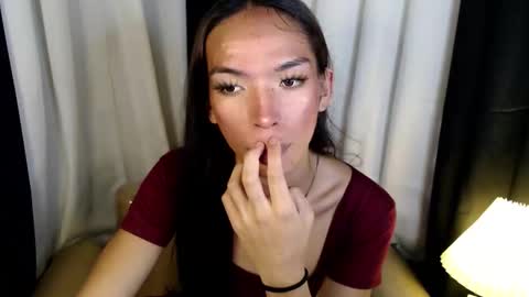 Snapshot of hotmichelle292006 chatting on 19, 11, 2025 HI its me youre lovely MICHAELA online show from 19, 11, 2025