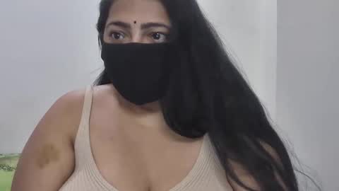 hotncutegirl online show from 11, 3, 2026