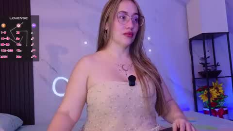 Sussy Bloom  online show from 14, 6, 2026