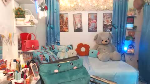 hotpinay_mira online show from 2, 4, 2026