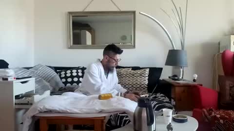 Hotpornguys online show from 3, 3, 2026