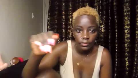 Snapshot of hott_amalia chatting on 2, 2, 2026 Amalia online show from 2, 2, 2026