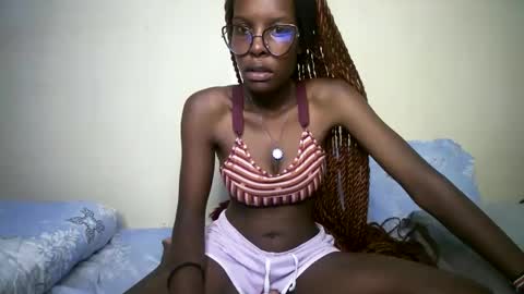 Snapshot of hott_asss chatting on 17, 5, 2026 hott_asss online show from 17, 5, 2026