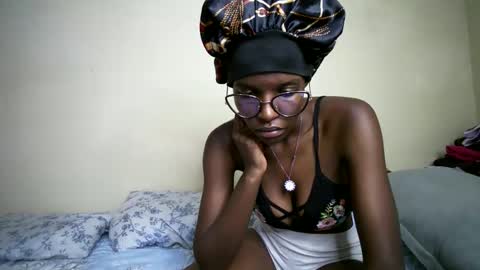 Snapshot of hott_asss chatting on 25, 5, 2026 hott_asss online show from 25, 5, 2026