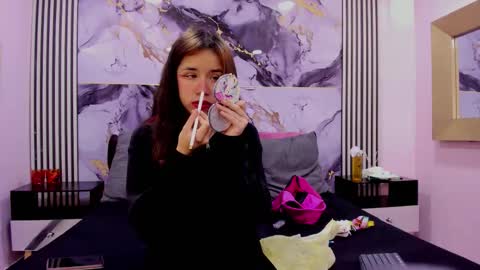 hott_barbie_ online show from 7, 11, 2025