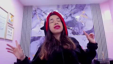 hott_barbie_ online show from 11, 11, 2025