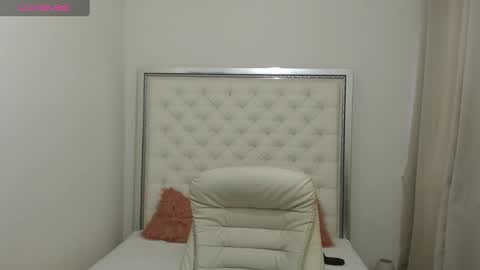 Eryka online show from 12, 1, 2025