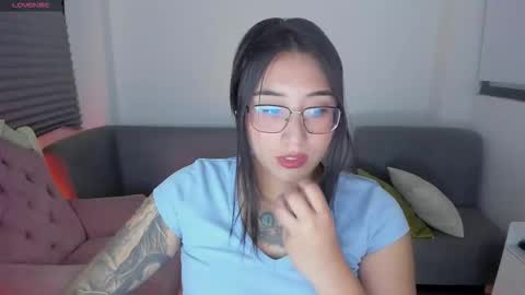 Snapshot of hottbee3645 chatting on 31, 1, 2026 hottbee3645 online show from 31, 1, 2026