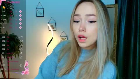 hello Im Eva online show from 4, 12, 2024