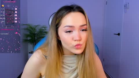 hello Im Eva online show from 7, 1, 2025