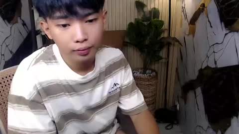 hottestloues online show from 25, 5, 2026