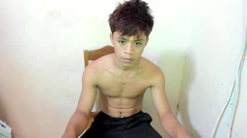 hottie_migs online show from 8, 7, 2026