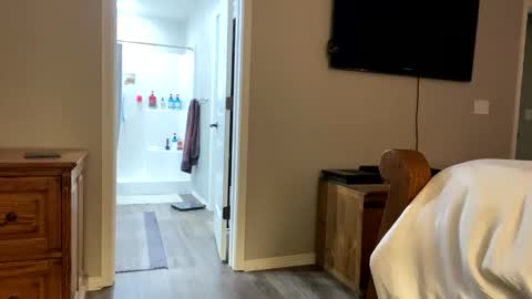 hottiewithabody101 online show from 8, 4, 2026