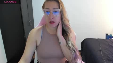 hottychrystal online show from 8, 5, 2026