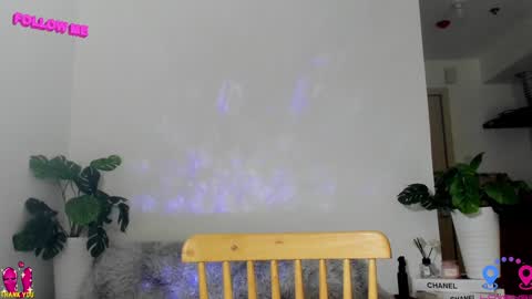 crishinahotty online show from 25, 1, 2025