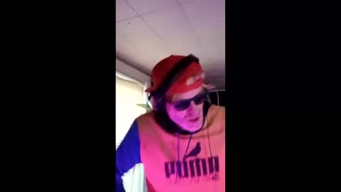 Snapshot of houseofstyle chatting on 10, 5, 2026 SeanPatrick online show from 10, 5, 2026