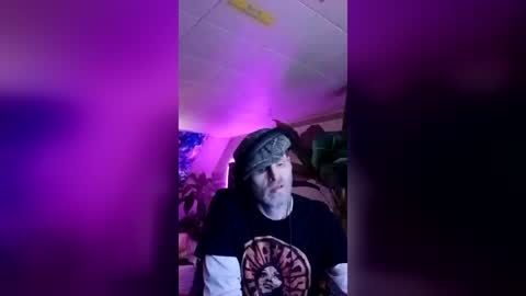 Snapshot of houseofstyle chatting on 25, 6, 2026 SeanPatrick online show from 25, 6, 2026
