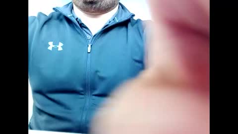 houskji8 online show from 4, 10, 2025