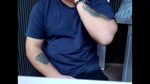 houskji8 online show from 11, 11, 2025