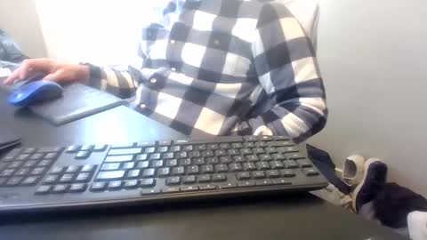 Snapshot of hoverday chatting on 1, 6, 2026 hoverday online show from 1, 6, 2026