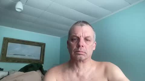 Snapshot of howlingatnothing chatting on 9, 2, 2025 howlingatnothing online show from 9, 2, 2025