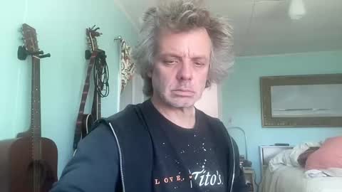 Snapshot of howlingatnothing chatting on 2, 11, 2025 howlingatnothing online show from 2, 11, 2025