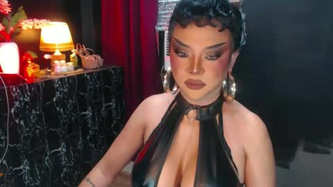Snapshot of hugecockchristine chatting on 18, 6, 2026 Christine online show from 18, 6, 2026