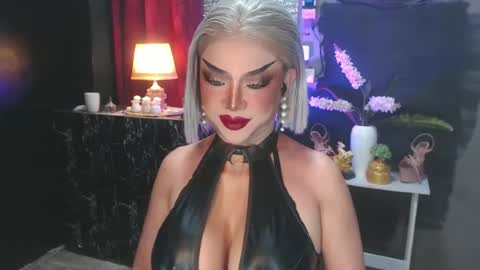 Snapshot of hugecockchristine chatting on 5, 7, 2026 Christine online show from 5, 7, 2026