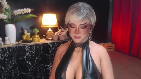 Snapshot of hugecockchristine chatting on 10, 7, 2026 Christine online show from 10, 7, 2026