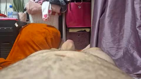 hugedick2469 online show from 18, 1, 2025