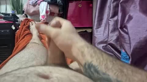 hugedick2469 online show from 26, 1, 2025