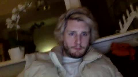 Snapshot of hugeswedishviking chatting on 17, 11, 2025 hugeswedishviking online show from 17, 11, 2025