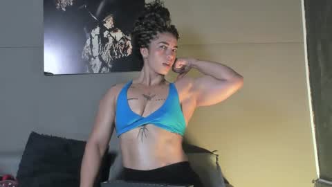 Snapshot of hulk_girl212 chatting on 2, 7, 2026 alice online show from 2, 7, 2026