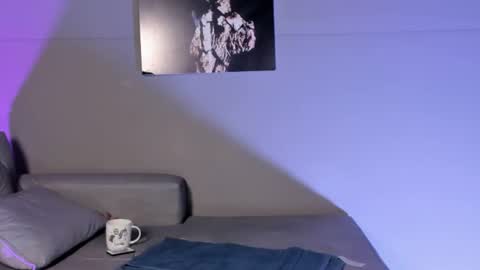 Snapshot of hulk_girl212 chatting on 8, 7, 2026 alice online show from 8, 7, 2026