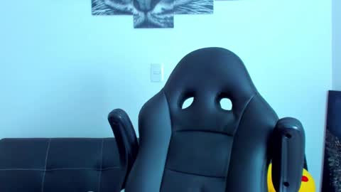 Snapshot of humber_eli chatting on 4, 3, 2025 Eli online show from 4, 3, 2025