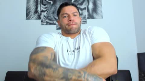 Snapshot of humber_eli chatting on 3, 10, 2025 Eli online show from 3, 10, 2025