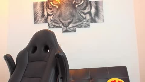 Snapshot of humber_eli chatting on 10, 2, 2026 Eli online show from 10, 2, 2026