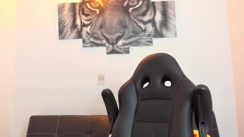 Snapshot of humber_eli chatting on 10, 2, 2026 Eli online show from 10, 2, 2026