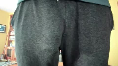 Big uncut cock dripping online show from 24, 12, 2024