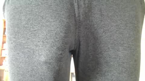 Big uncut cock dripping online show from 11, 2, 2025