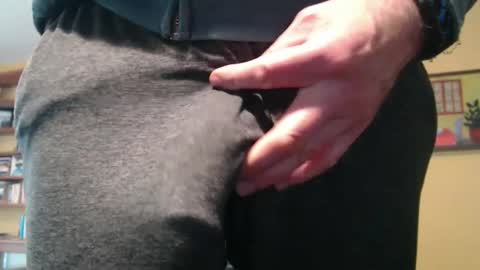 Big uncut cock dripping online show from 15, 2, 2025