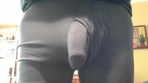 Big uncut cock dripping online show from 20, 12, 2025