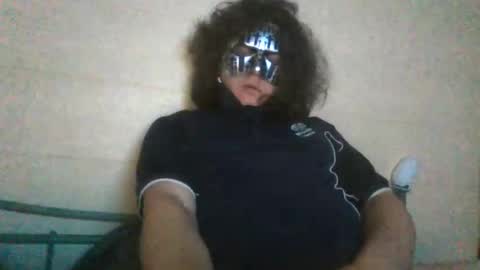 Snapshot of hungbighugecum chatting on 20, 11, 2025 funm8 online show from 20, 11, 2025