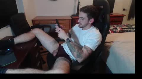 Snapshot of hungmtnman2256 chatting on 25, 2, 2026 hungmtnman2256 online show from 25, 2, 2026