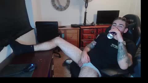 hungmtnman2256 online show from 15, 3, 2026